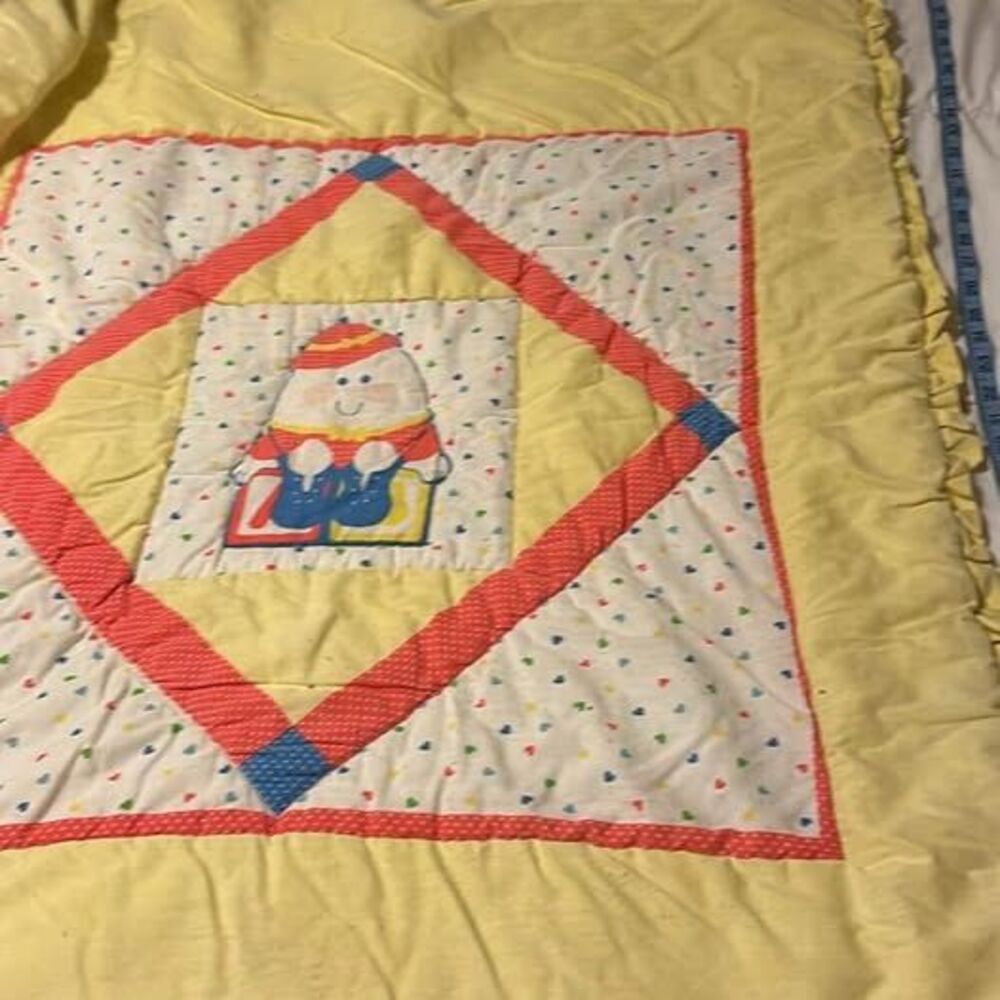 1984 Vintage Baby Quilt Humpty Dumpty